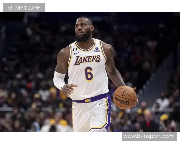 米切尔半场表现亮眼仅用16分钟砍下14分4助攻3抢断展现实力